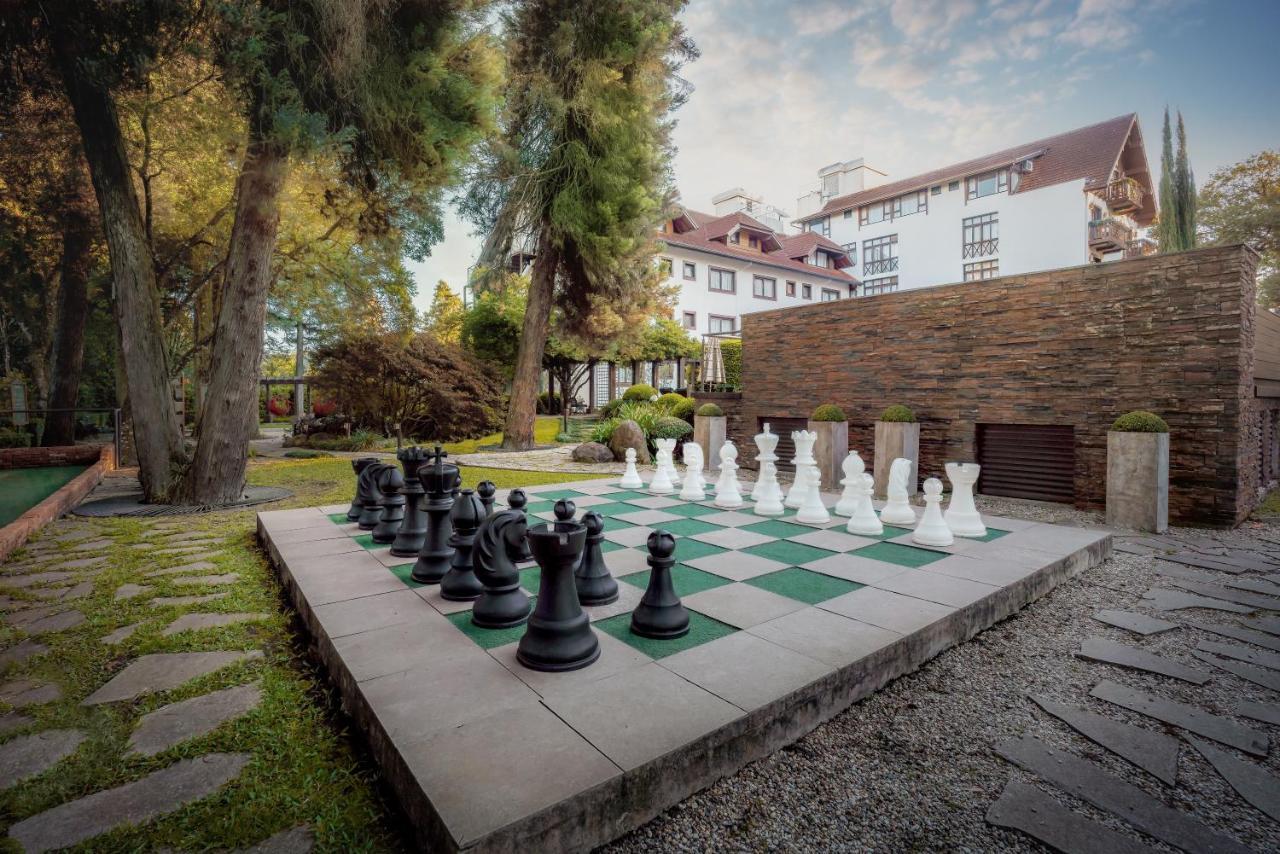 Bavaria Sport Hotel Gramado Esterno foto The Chess Garden